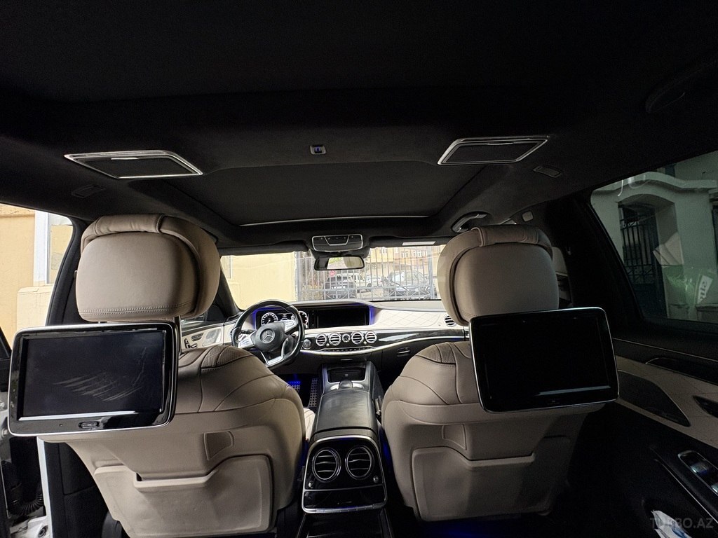 Mercedes S 550