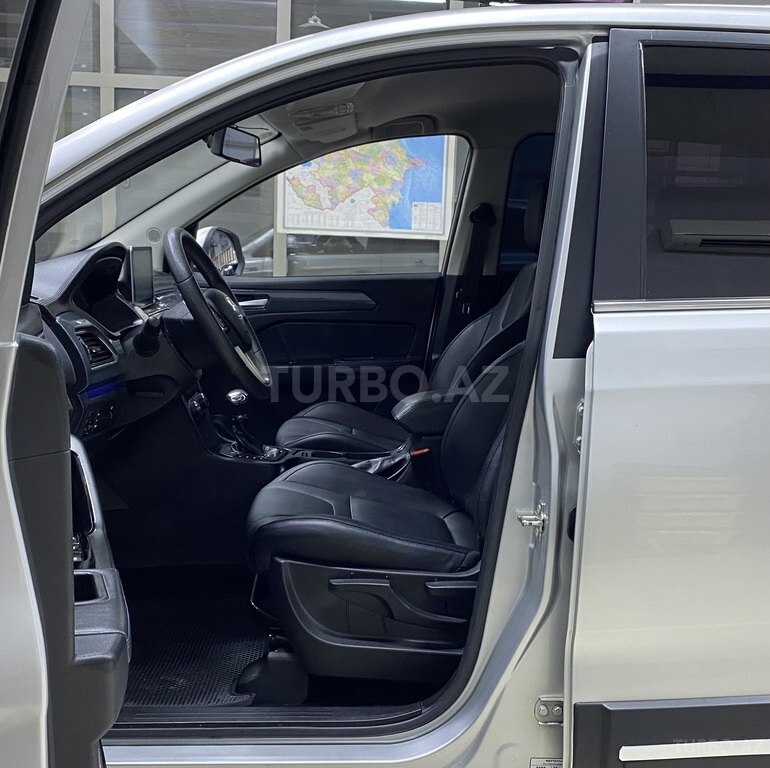 Baic M60