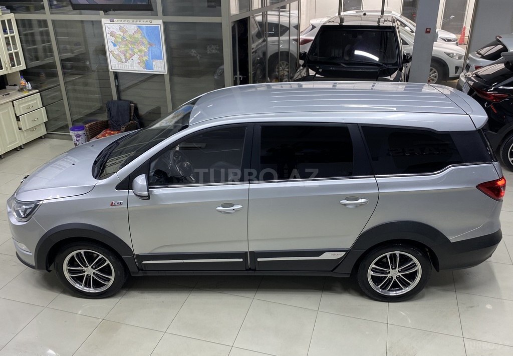 Baic M60