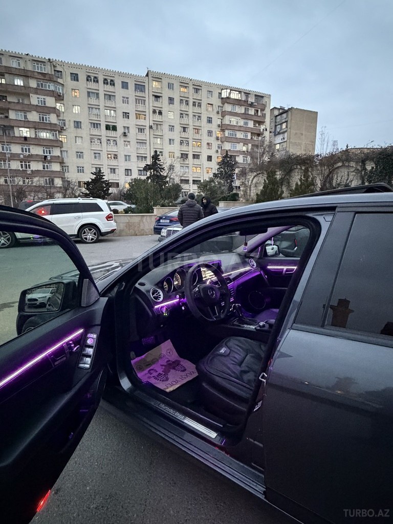Mercedes C 300 4MATIC