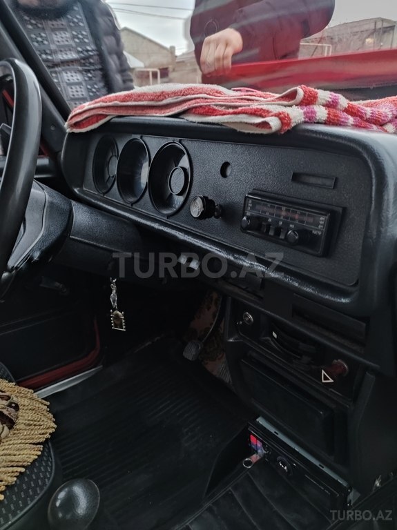 Moskvich 2140