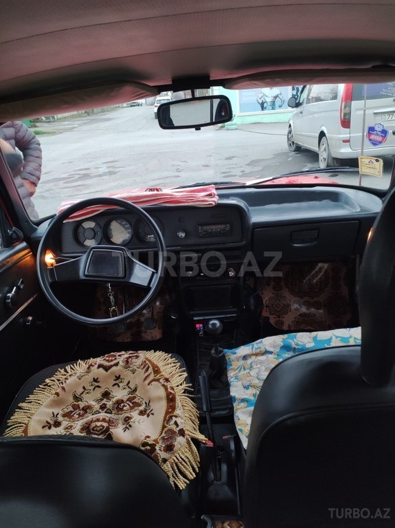 Moskvich 2140