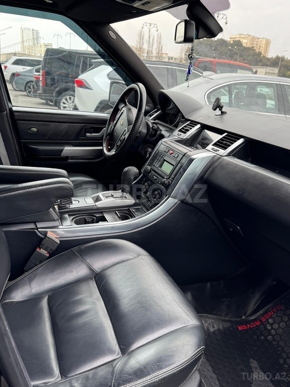 Land Rover RR Sport