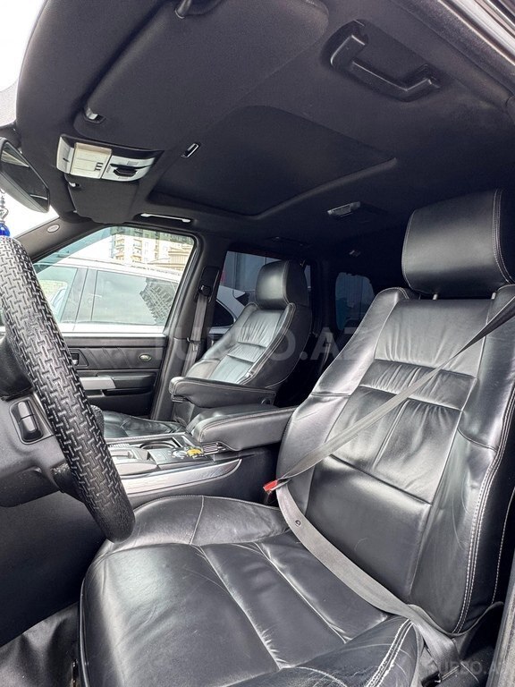 Land Rover RR Sport