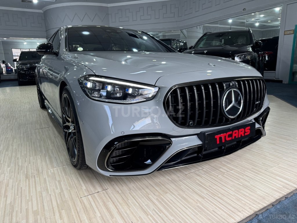 Mercedes S 63 AMG