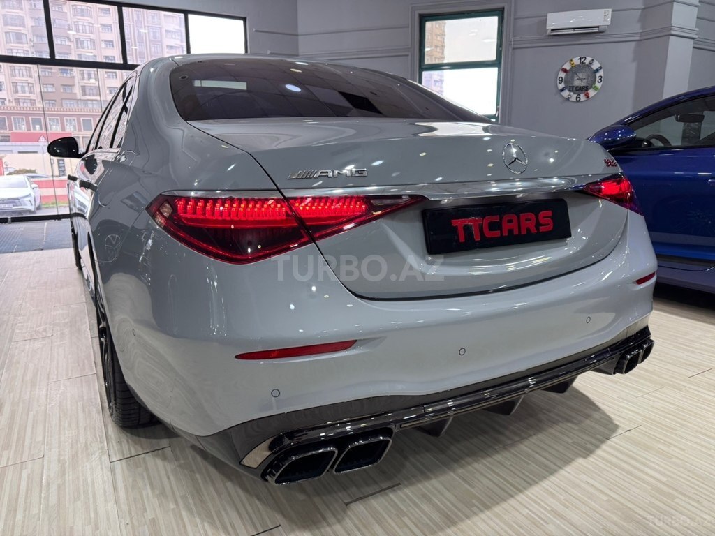 Mercedes S 63 AMG