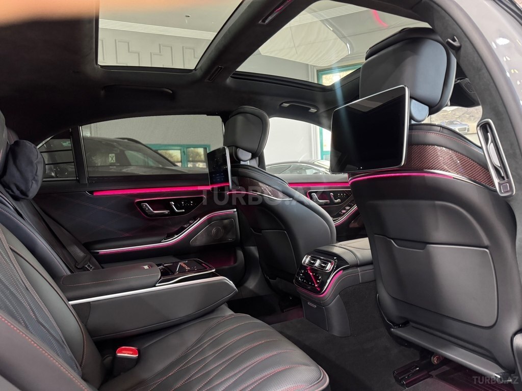 Mercedes S 63 AMG