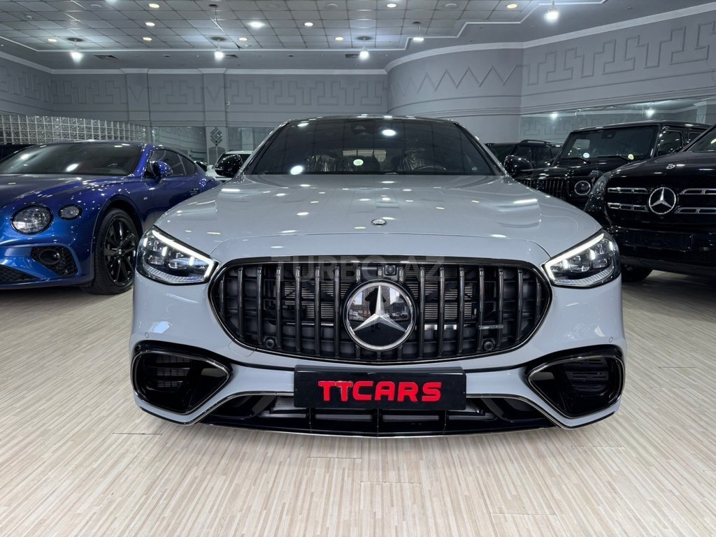 Mercedes S 63 AMG