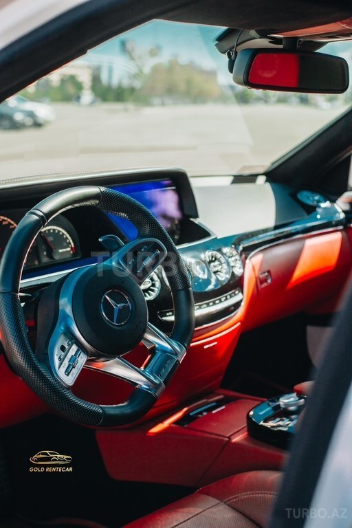 Mercedes S 63 AMG