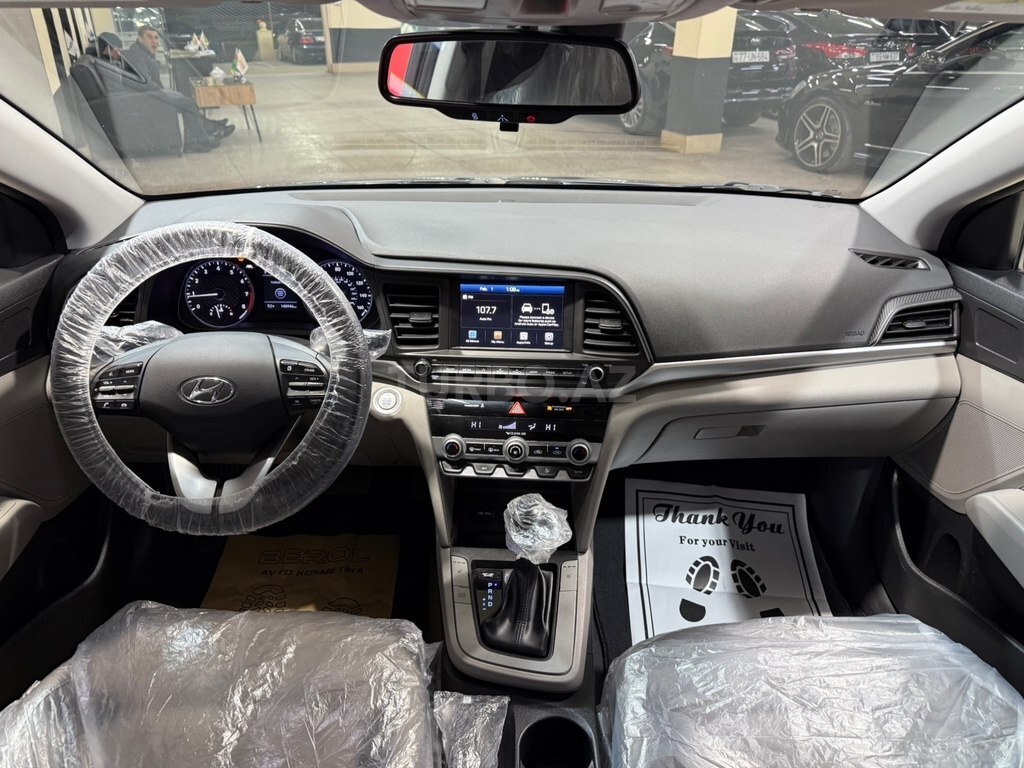 Hyundai Elantra