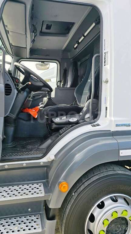 Mercedes Axor 2533