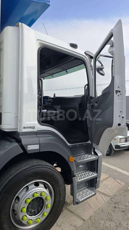 Mercedes Axor 2533