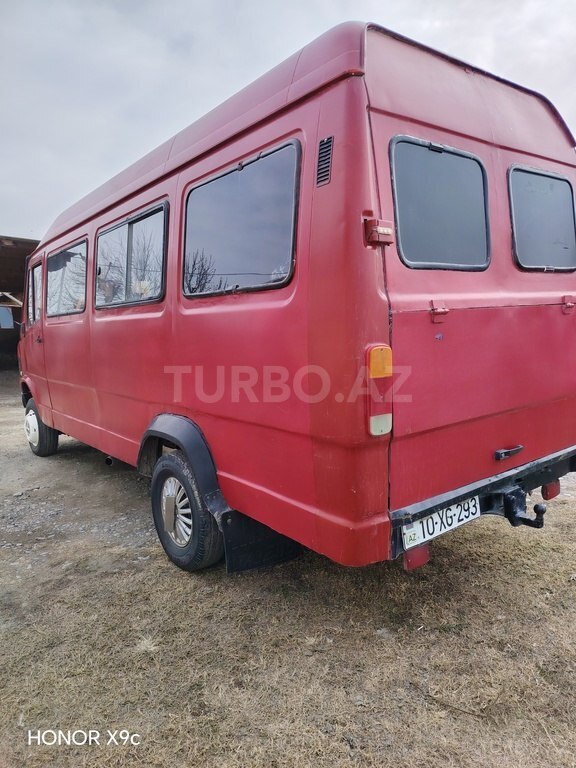Mercedes 410 D