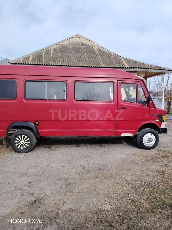 Mercedes 410 D