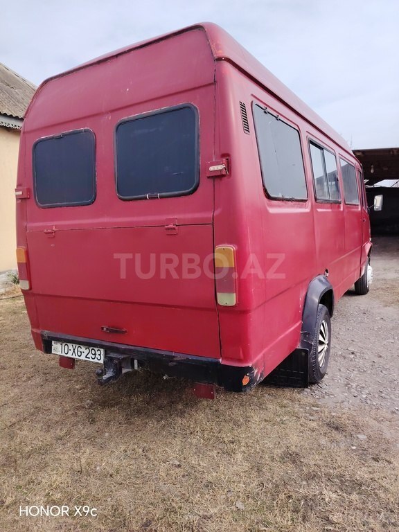 Mercedes 410 D