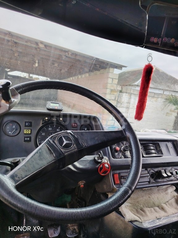 Mercedes 410 D