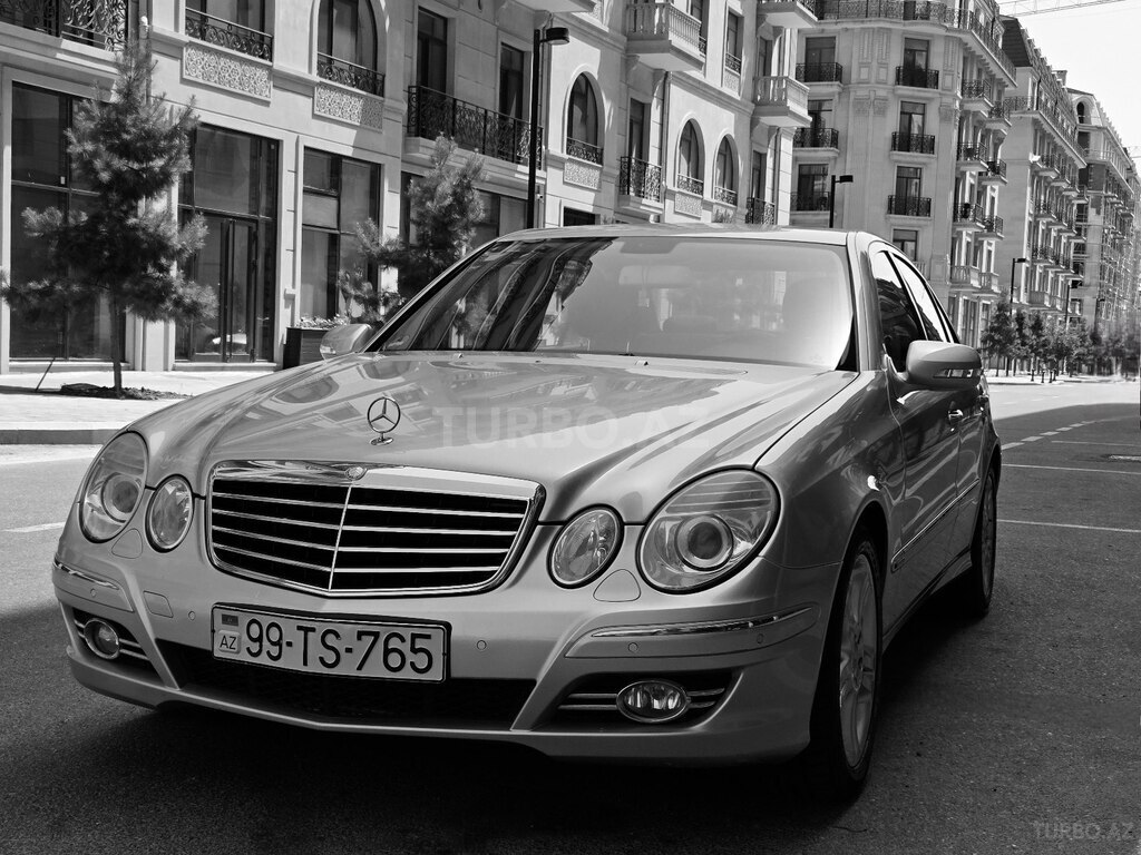 Mercedes E 200