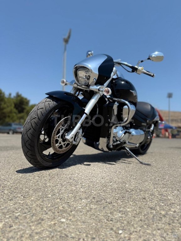 Suzuki Intruder M1800R