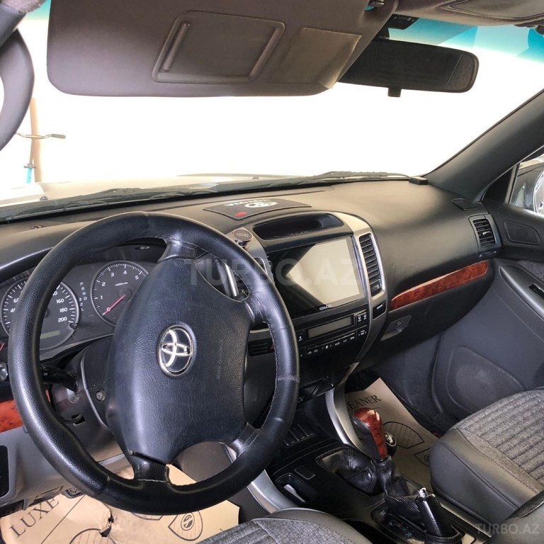 Toyota Land Cruiser Prado