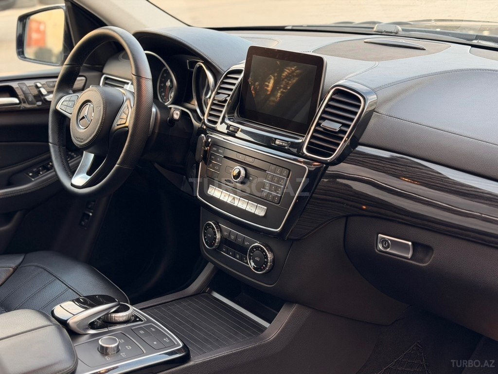 Mercedes GLS 450 4MATIC