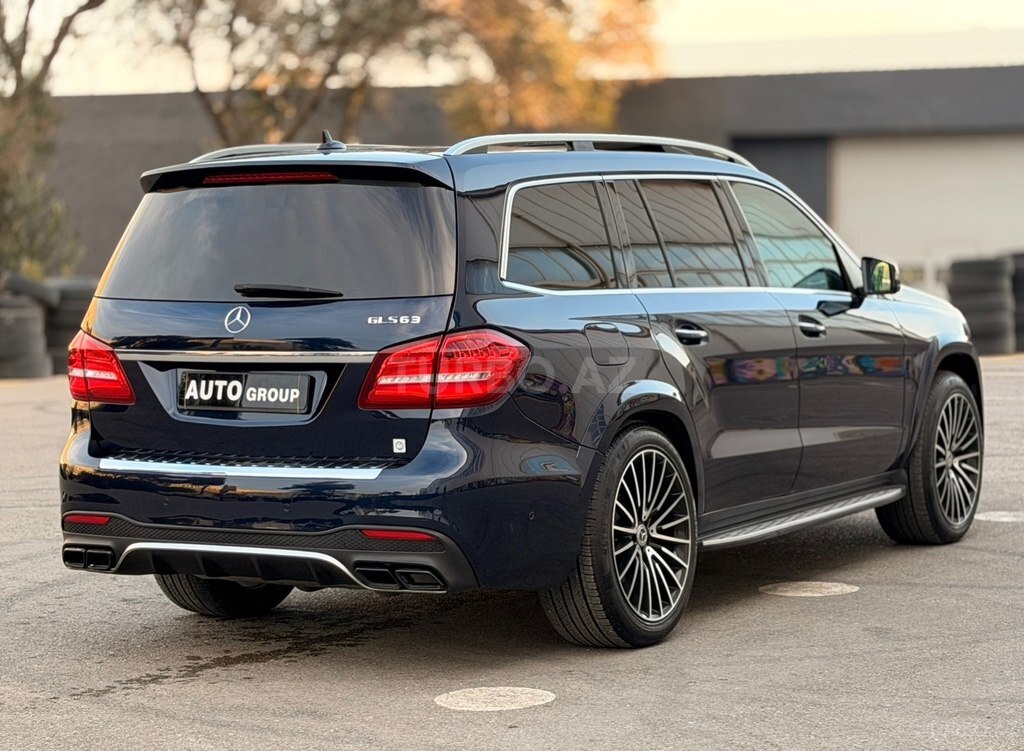 Mercedes GLS 450 4MATIC