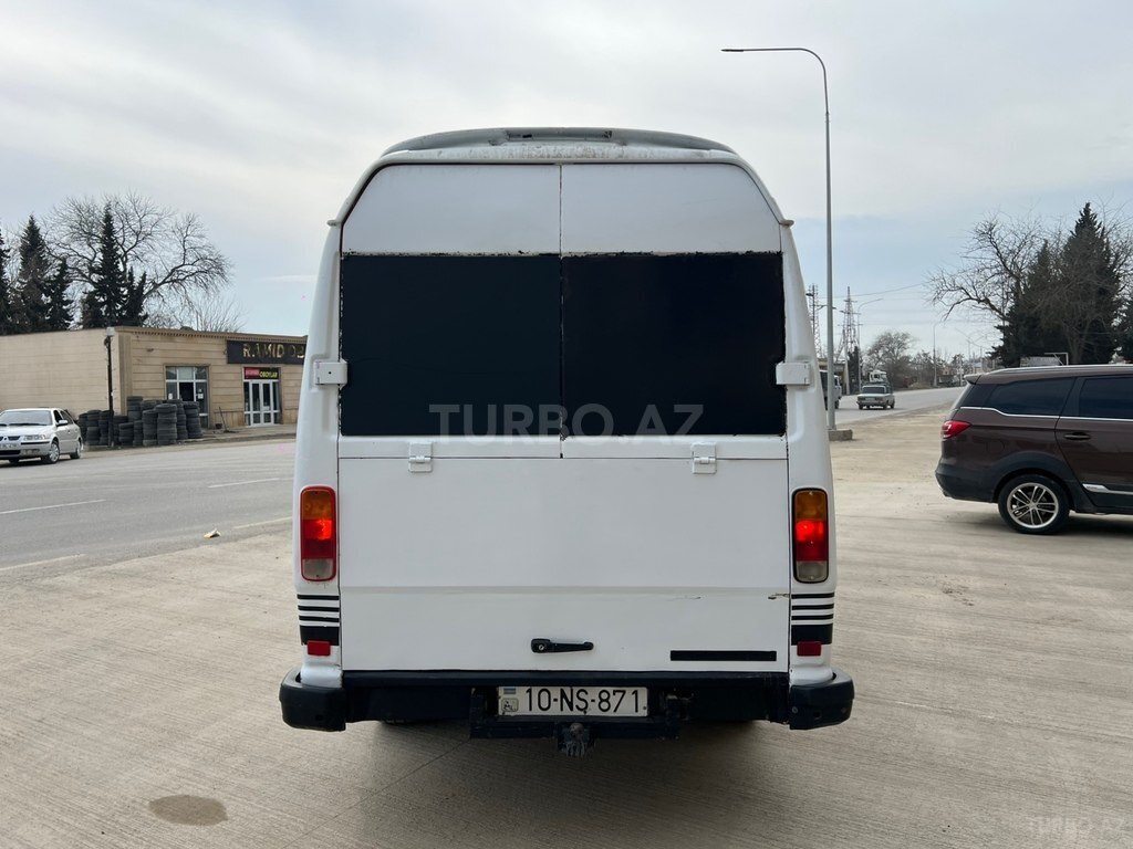 Mercedes 410 D