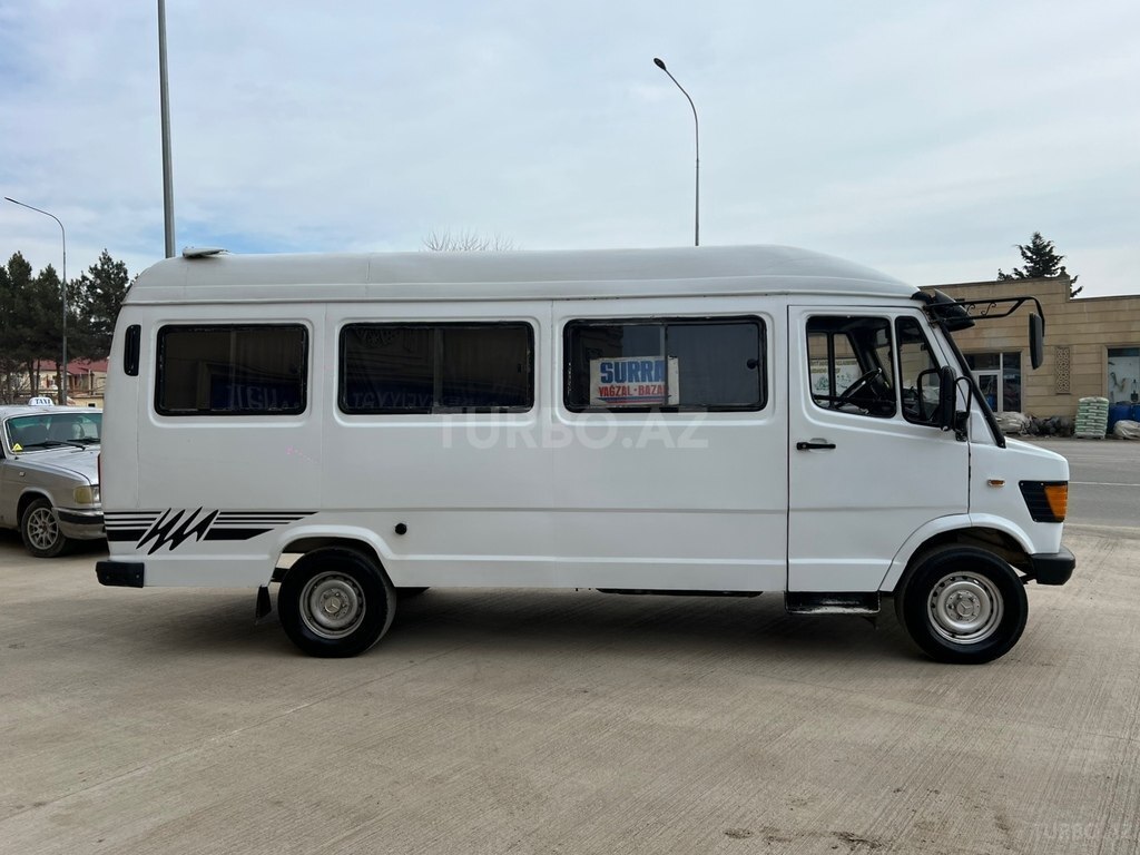 Mercedes 410 D