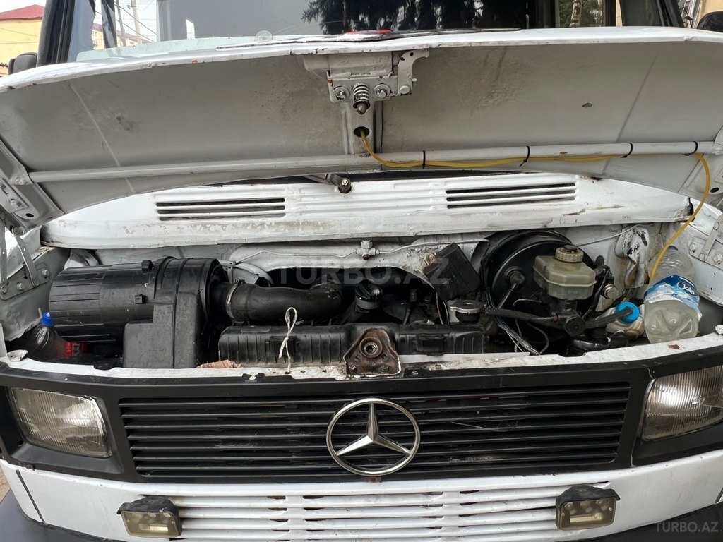 Mercedes 410 D