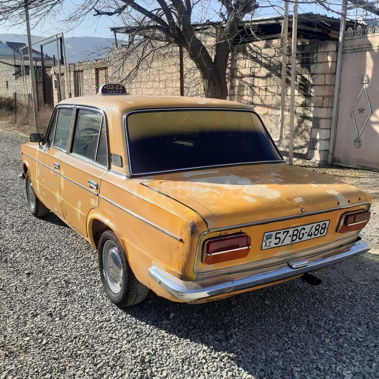 LADA (VAZ) 2103