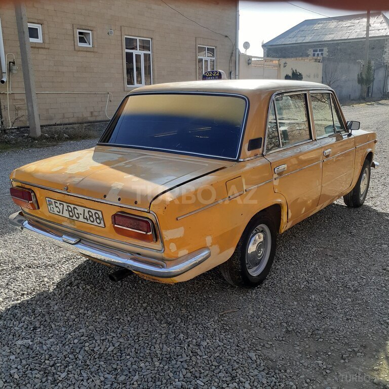 LADA (VAZ) 2103
