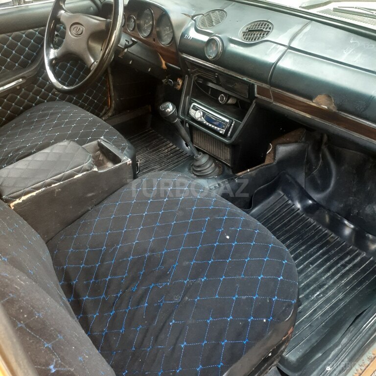 LADA (VAZ) 2103