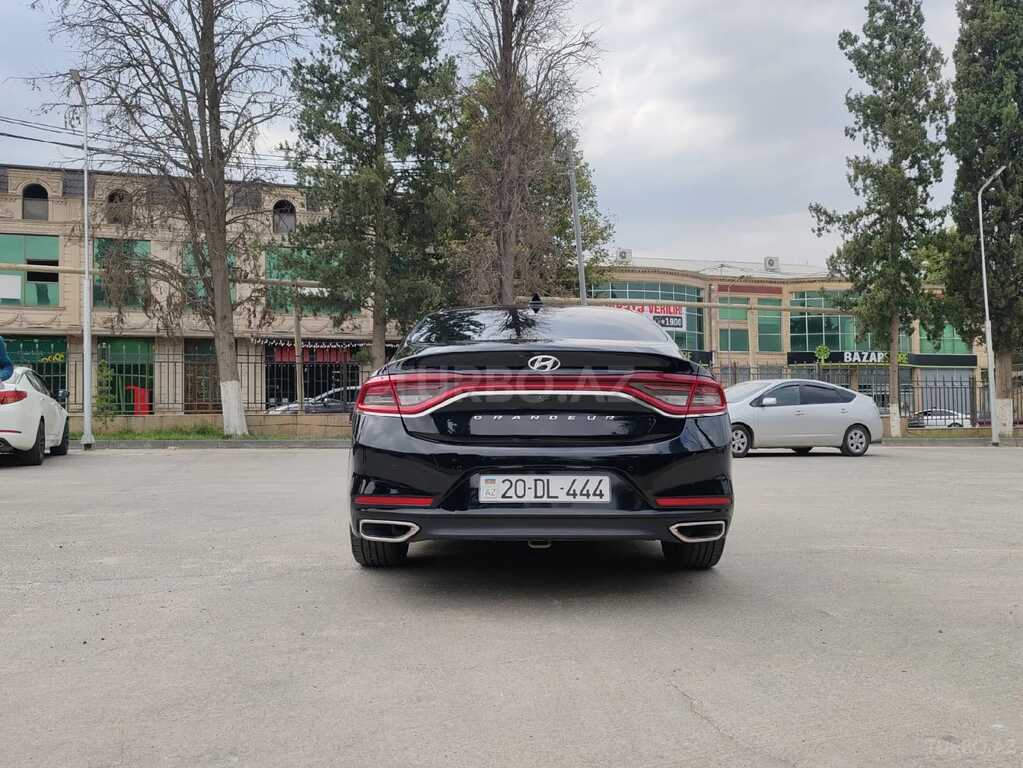 Hyundai Grandeur