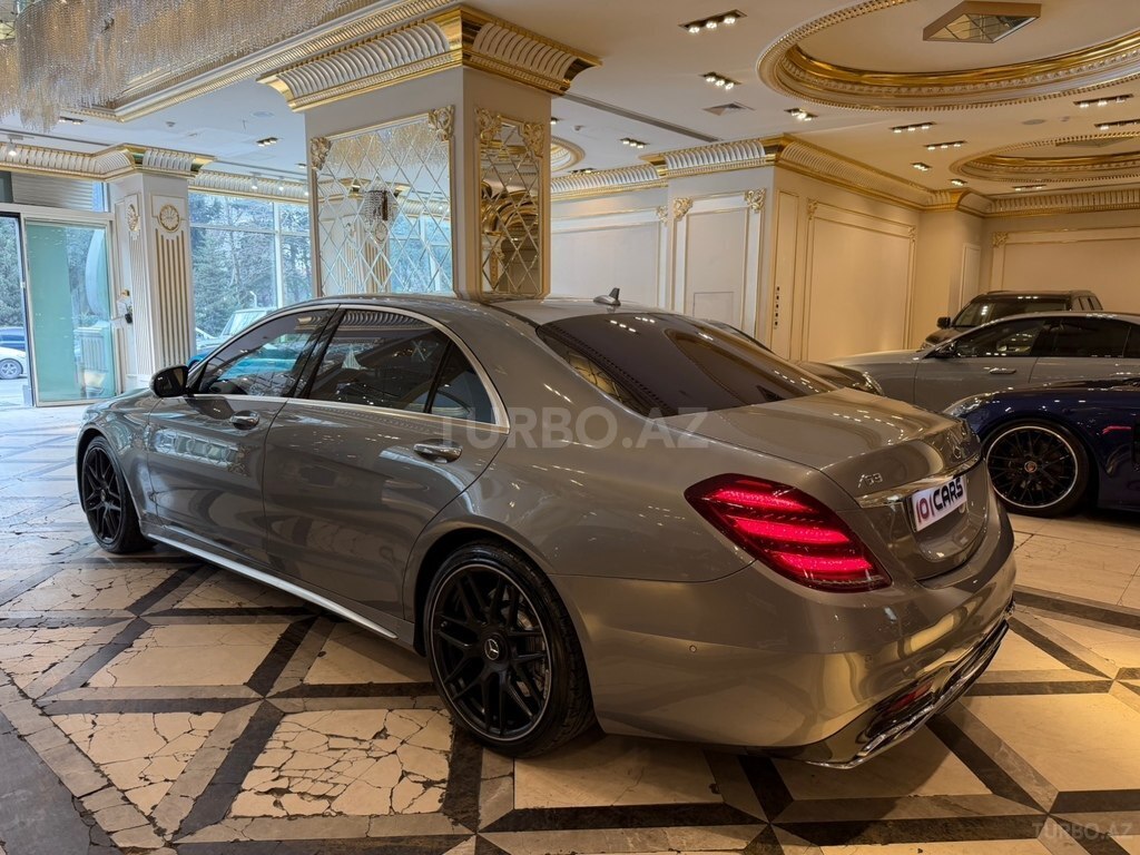 Mercedes S 63 AMG 4MATIC