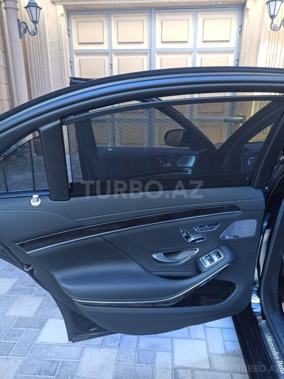 Mercedes S 500