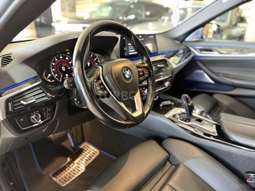 BMW 530