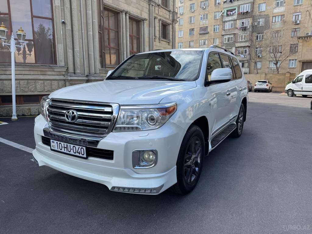 Toyota Land Cruiser