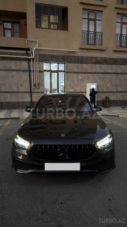 Mercedes E 200 4MATIC