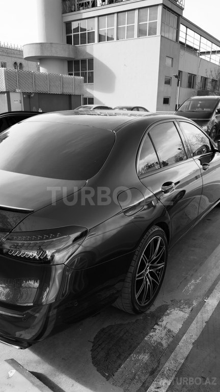 Mercedes E 200 4MATIC
