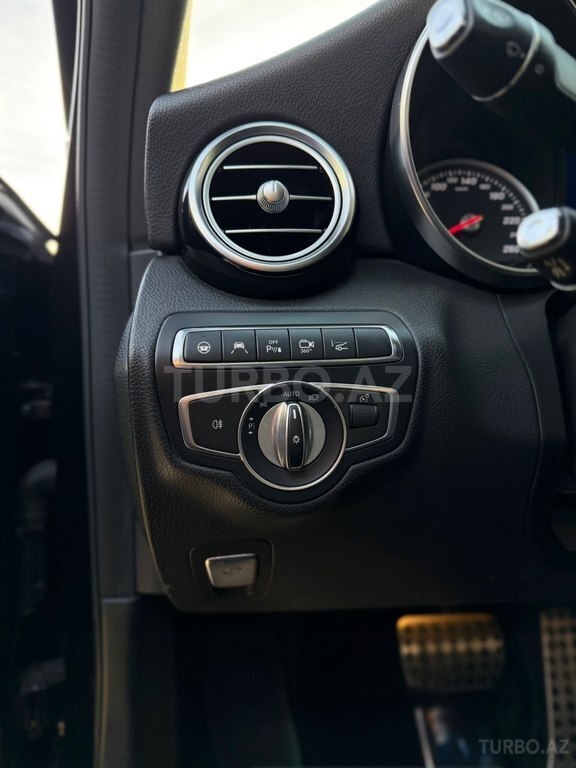 Mercedes C 400 4MATIC