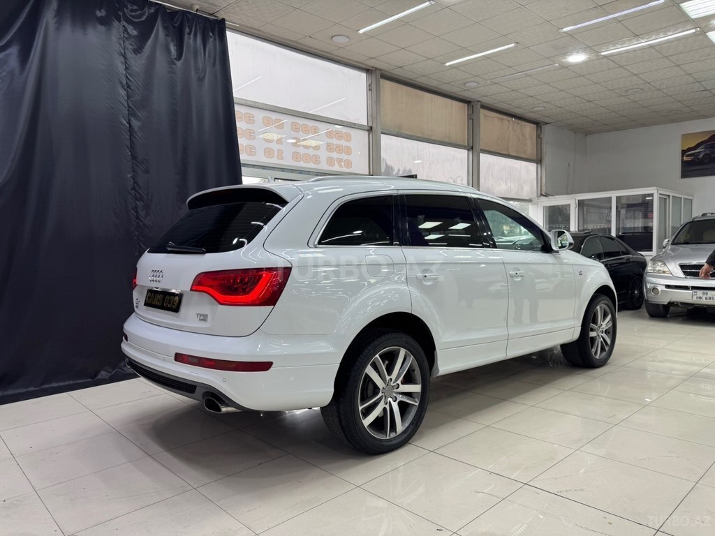 Audi Q7