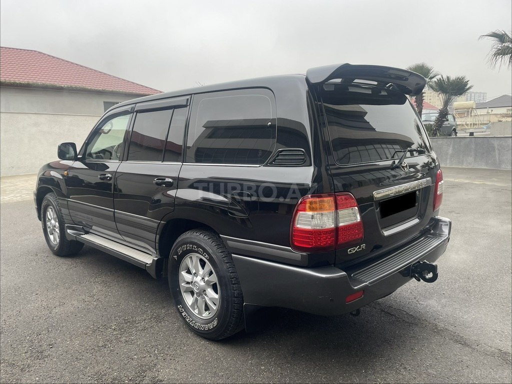 Toyota Land Cruiser