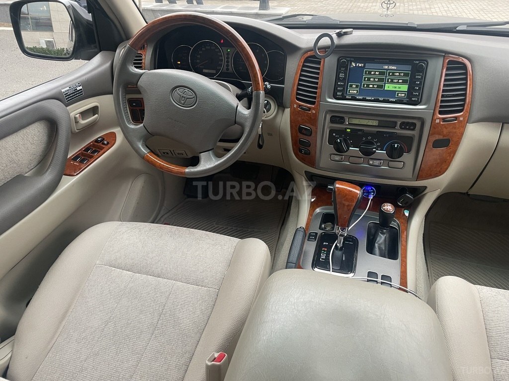 Toyota Land Cruiser