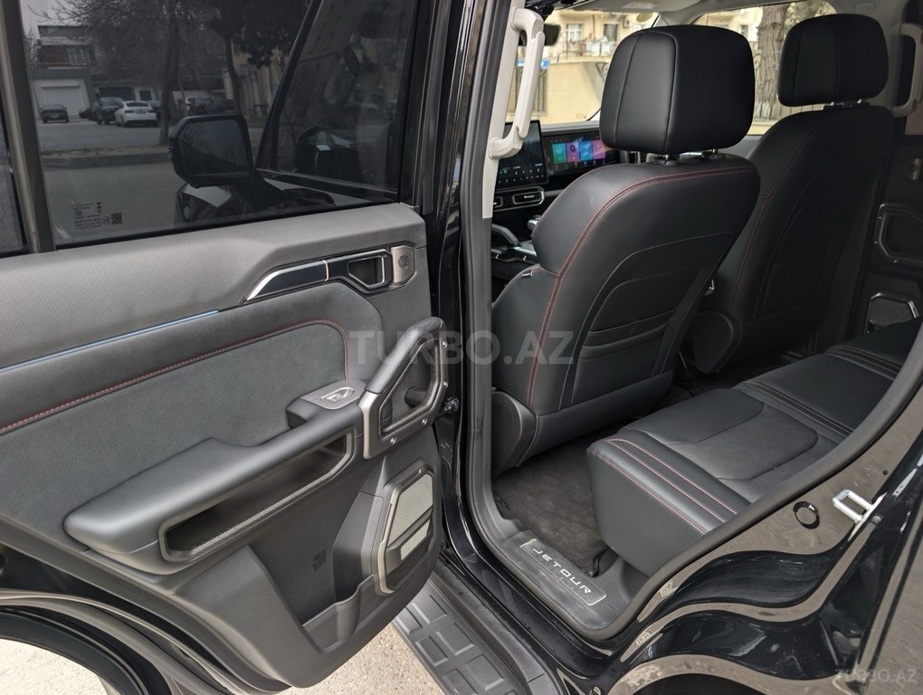 JETOUR T2 i-DM