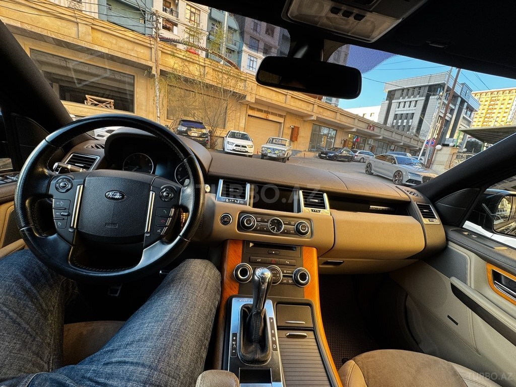 Land Rover RR Sport