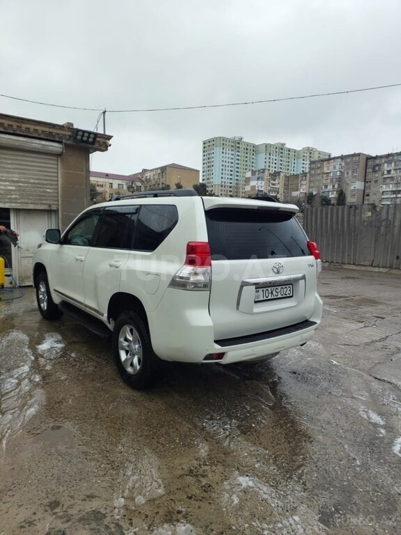 Toyota Land Cruiser Prado