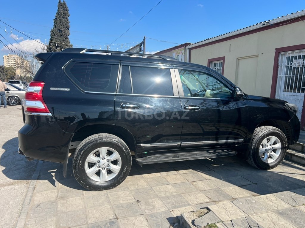 Toyota Land Cruiser Prado