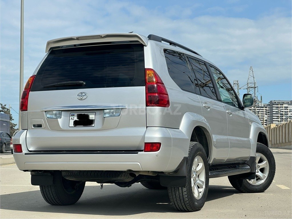 Toyota Land Cruiser Prado