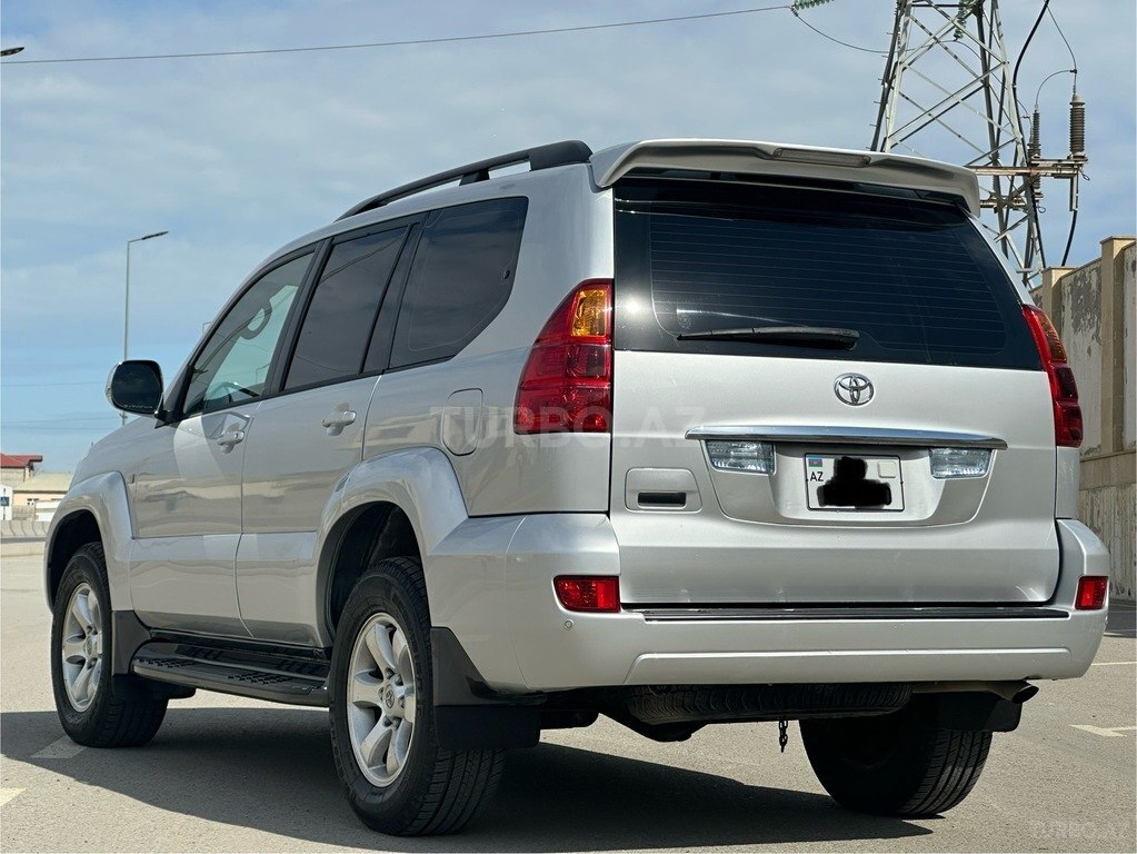 Toyota Land Cruiser Prado