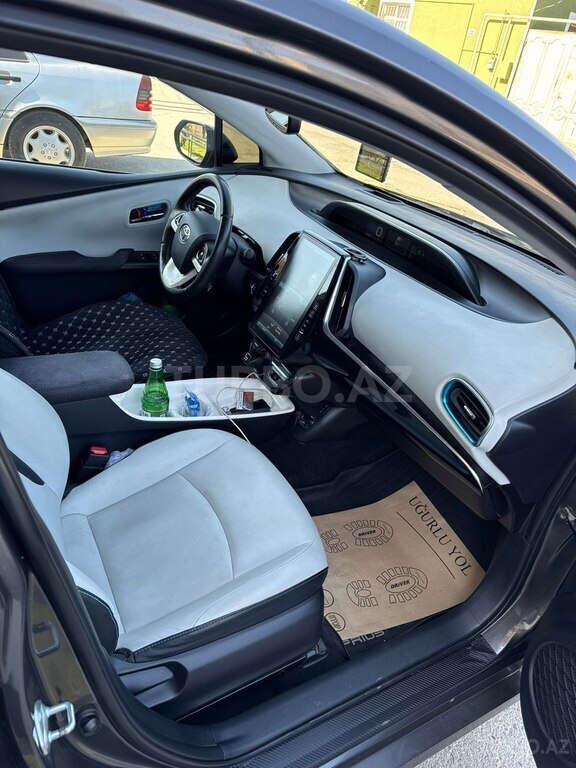 Toyota Prius Prime
