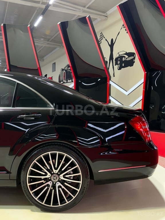 Mercedes S 500